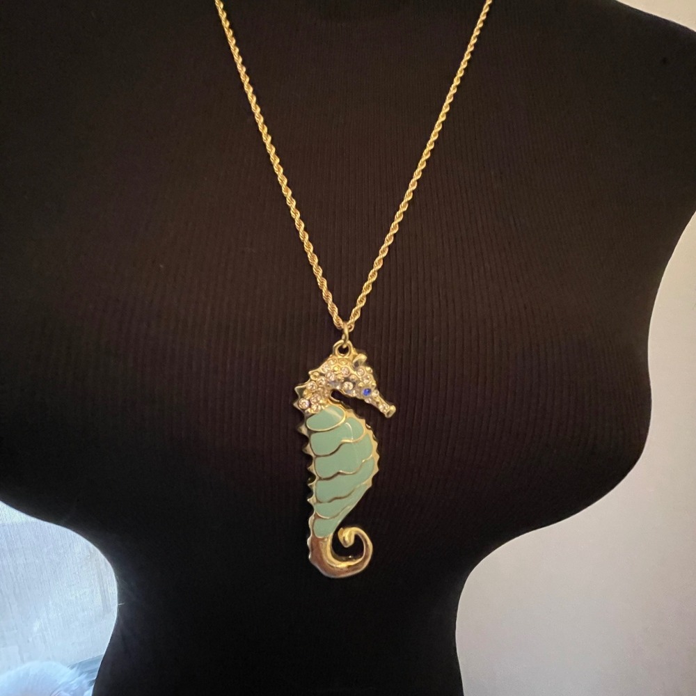 Vintage Gold Tone Mint Green Enamel Seahorse Rhinestone Pendant Necklace 28"